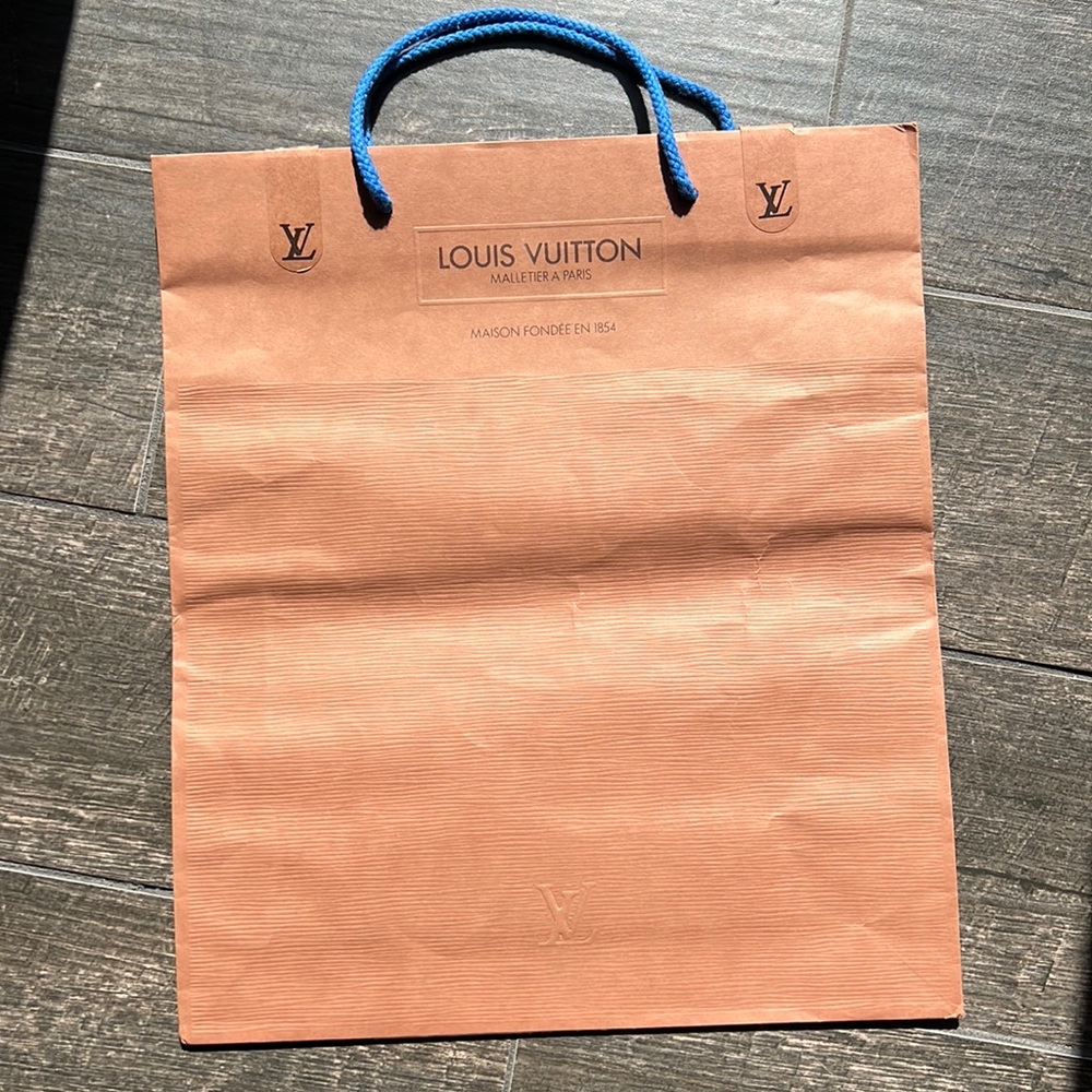 Authentic Louis Vuitton Med LV Shopping Bag